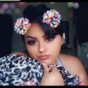 Meet your Posher, Angelee